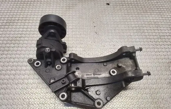 Citroen Jumpy Generator/alternator bracket 9682367380