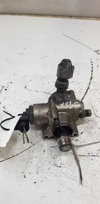 Audi A4 S4 B7 8E 8H Fuel injection high pressure pump 06F127025B