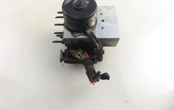 Volkswagen Golf IV ABS Pump 1J0614417A 1J0907379R