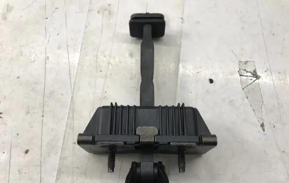 Toyota Avensis T250 Front door check strap stopper 6861005040 ES05