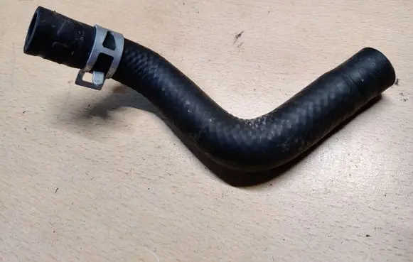 Mitsubishi Space Star Engine coolant pipe/hose