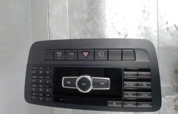 Mercedes-Benz B W246 W242 Radio/CD/DVD/GPS head unit A2469003208