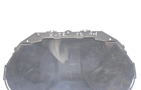 Nissan X-Trail T32 Speedometer (instrument cluster)