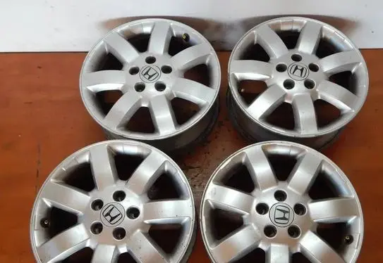 Honda CR-V R17 alloy rim CMS400