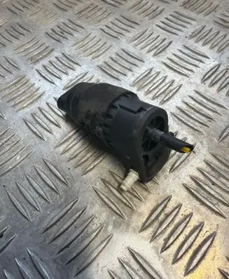 Audi A6 S6 C8 4K Windscreen/windshield washer pump 8K9955647