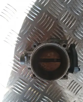 Volvo S40, V40 Throttle valve 9186780 72791000