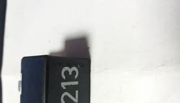 Audi A6 S6 C5 4B Other relay 443951253J