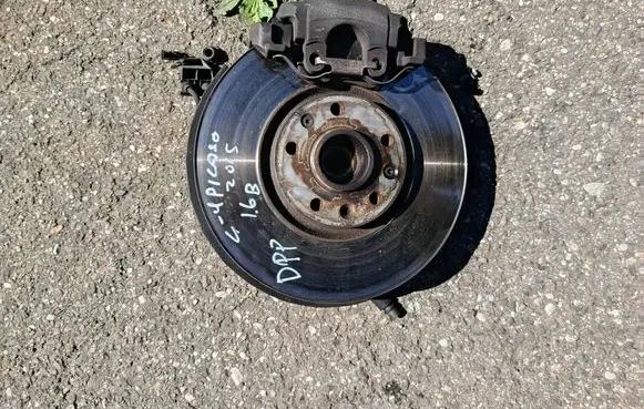 Citroen C4 II Picasso Front wheel hub