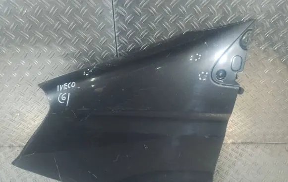 Iveco Daily 35.8 - 9 Fender