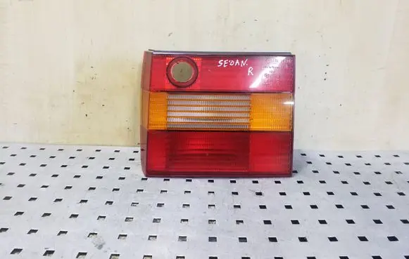 Volkswagen PASSAT B4 Tailgate rear/tail lights 3A5945108