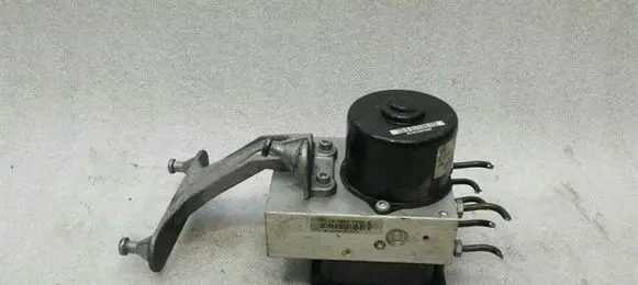 Mercedes-Benz SLK R171 ABS Pump A0044316212