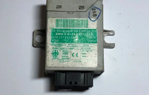 BMW 5 E39 Door central lock control unit/module 6937791 60837715