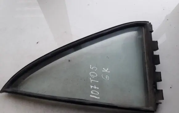 Toyota Corolla E120 E130 Rear vent window glass 