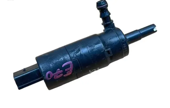 BMW X5 E70 Windscreen/windshield washer pump 8377430 13264010 001004