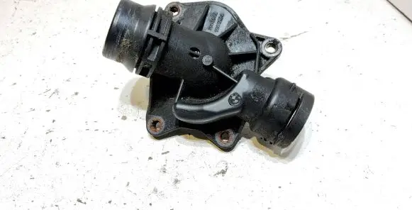 BMW 5 E60 E61 Thermostat/thermostat housing 7785053 7785052