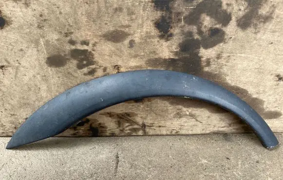 Volvo XC70 Rear fender molding trim 30678046 8620134 9190880