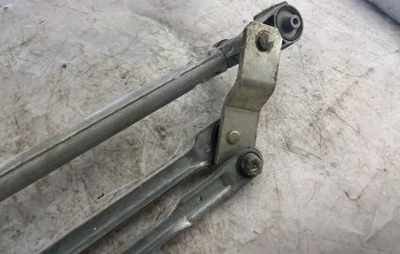Ford Focus Front wiper linkage and motor 4m5117508aa 0390241731 4m5117504ab