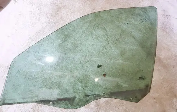 Citroen Xsara Front door window glass four-door