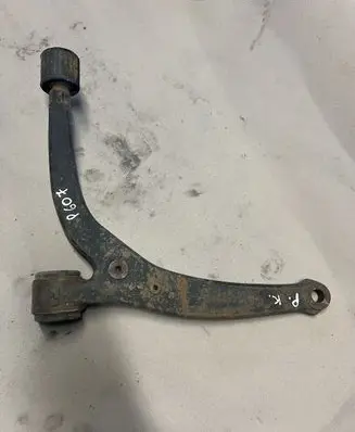 Peugeot 607 Front lower control arm/wishbone AJ548798N AJ548798