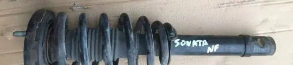Hyundai Sonata Front shock absorber with coil spring 546113k140