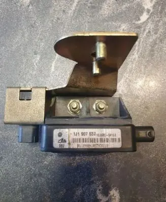 Audi A3 S3 8L ESP acceleration yaw rate sensor 1J0907637