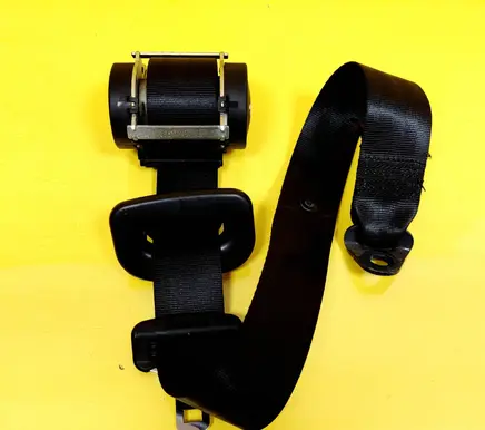 Peugeot 407 Middle seatbelt (rear) 040068