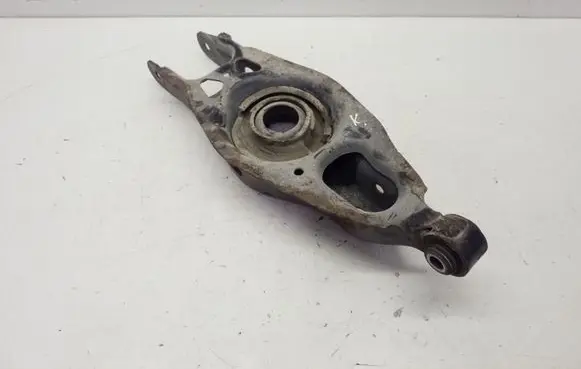 Dodge Challenger Rear upper control arm/wishbone