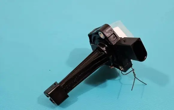 KIA Sportage Oil level sensor 21590-2F600 IMPRK1360539