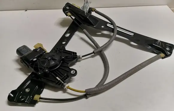 Front window lifting mechanism without motor