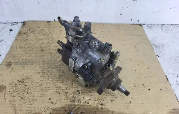Opel Astra G Fuel injection high pressure pump 8971852422 06D07286 HU0965006002