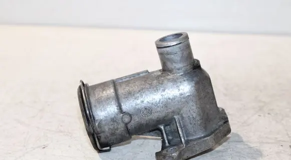 Mercedes-Benz E W211 Engine coolant pipe/hose A6422000056