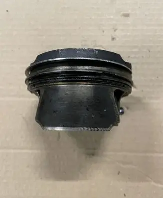 BMW 1 F20 F21 Piston 8619196