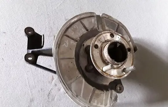 Ford Focus Rear wheel hub 