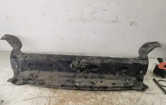 Citroen Berlingo Top upper radiator support slam panel