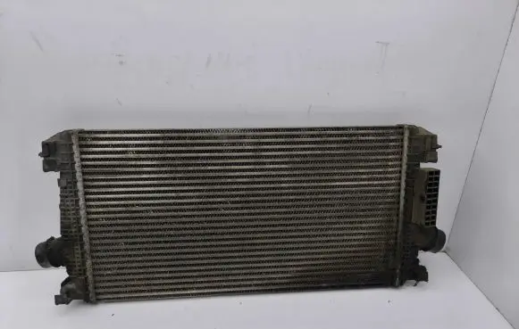 Opel Zafira C Intercooler radiator