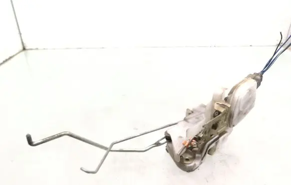 Mitsubishi Space Wagon Front door lock