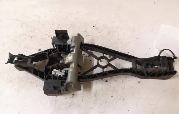 Volvo S40 Front door exterior handle/bracket 30663866