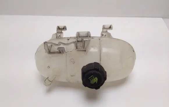 Opel Vivaro Coolant expansion tank/reservoir 217101893R