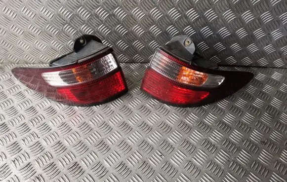 Toyota Previa (XR30, XR40) II Rear/tail lights set 