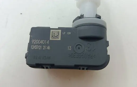 Opel Mokka B Headlight part 92004014