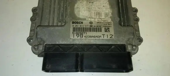Fiat Punto (199) Engine control unit/module ECU 51828271 4238A6ADM 0281013577