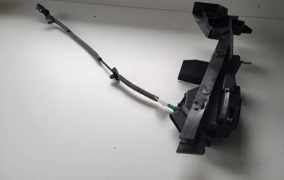 Ford Kuga II Front door lock