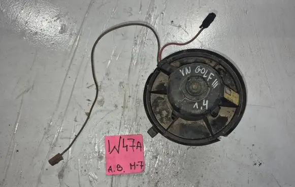 Volkswagen Golf III Heater fan/blower 1H0819021