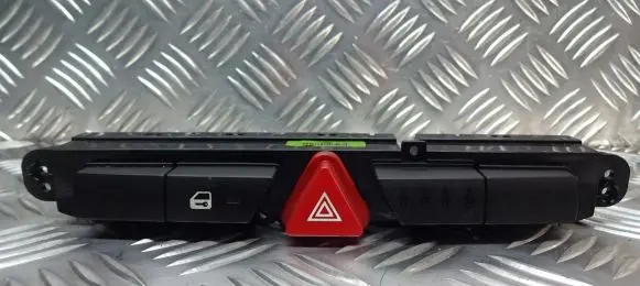 KIA Ceed Hazard light switch 93700-1H000