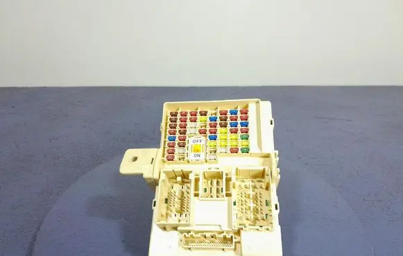KIA Sportage Fuse box set 91955-D9570