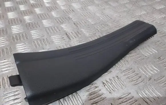 Mercedes-Benz GLA W156 Rear sill trim cover A1766800274