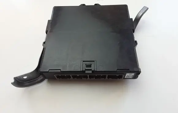 Lexus IS III XE30 Gearbox control unit/module 8968153010