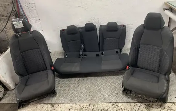 Toyota C-HR I Seat set 