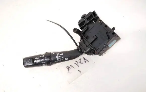 Toyota Avensis T250 Wiper control stalk 173654
