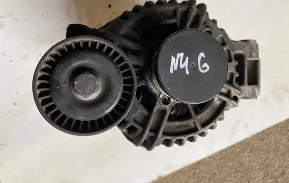 BMW 3 E90 E91 Generator/alternator 7532966 7532969